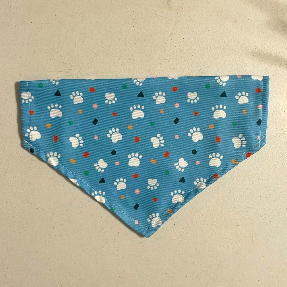 Dog Bandana Collar Sleeve: Paw Prints